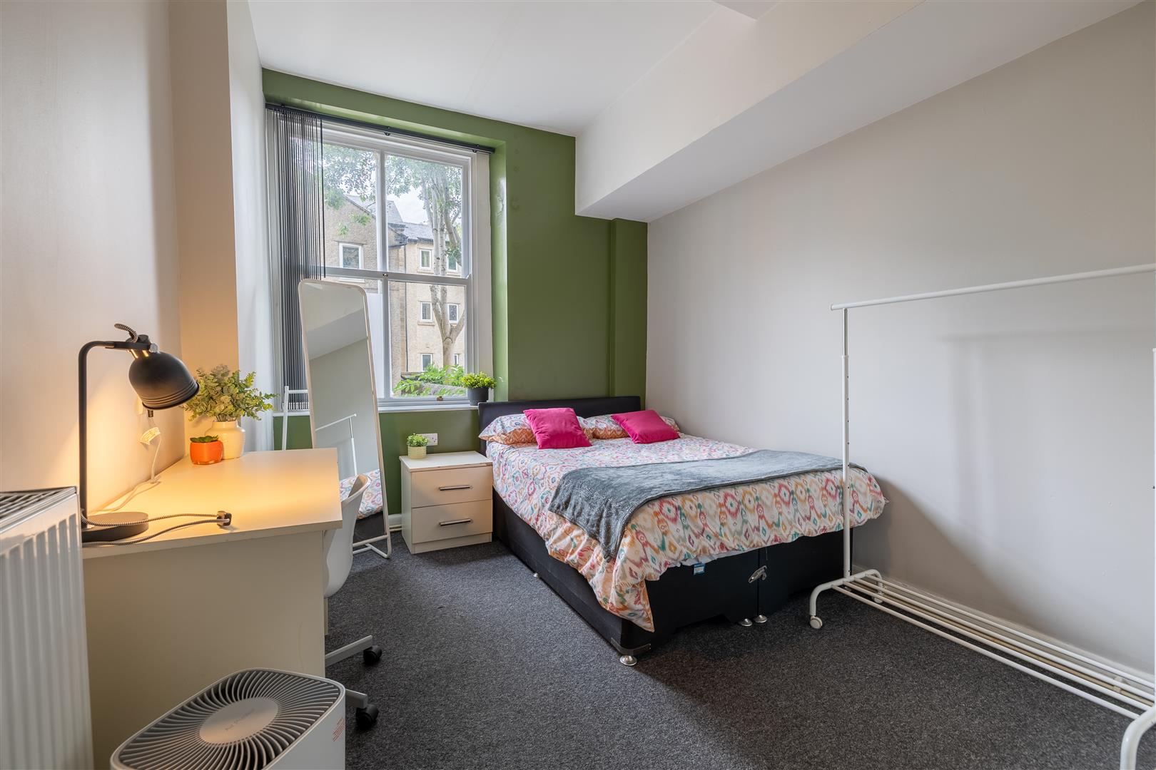 7 Cable Street